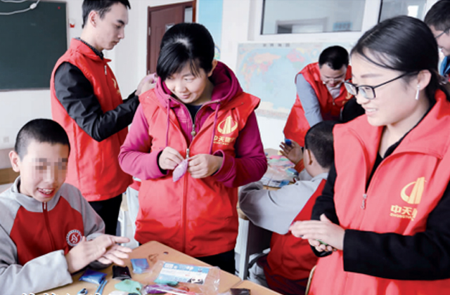 《慈善活動(dòng)日》圖片新聞——北方新報(bào)