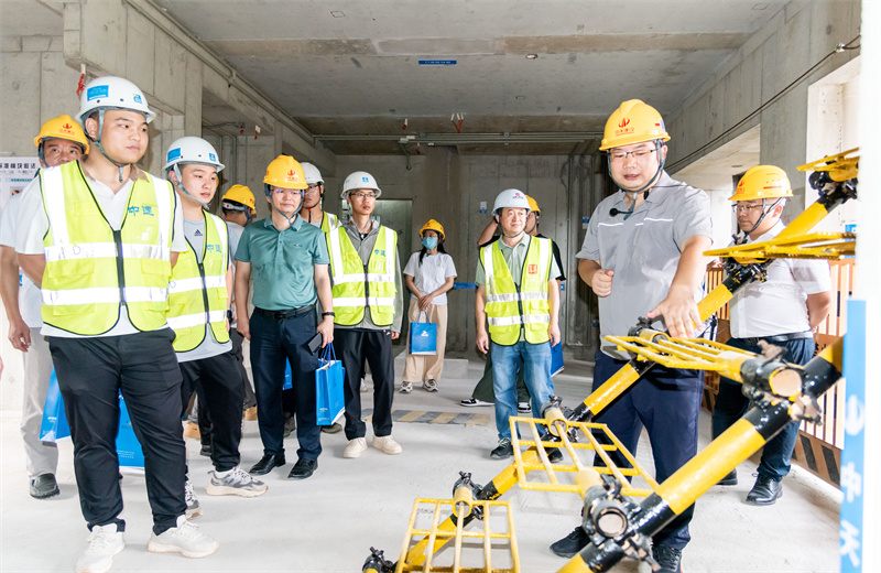 2024年9月20日，由深圳市羅湖區(qū)住建局主辦，中天建設(shè)集團(tuán)承辦的2024年度深圳市羅湖區(qū)裝配式建筑質(zhì)量、安全觀摩活動(dòng)在深圳中學(xué)回遷安置房與人才住房建設(shè)項(xiàng)目舉行。