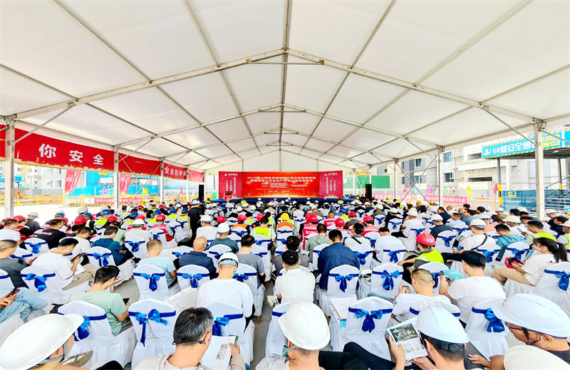 2025年6月27日，中天北京集團先后承接了2025年山西省房屋建筑工程應(yīng)急救援演練暨建筑施工安全質(zhì)量標準化現(xiàn)場觀摩會、中海地產(chǎn)中原公司2025年“安全生產(chǎn)月”總結(jié)會暨施工現(xiàn)場觀摩會。